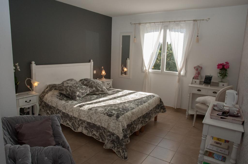 Le Mas Pinede Lorgues Exterior foto