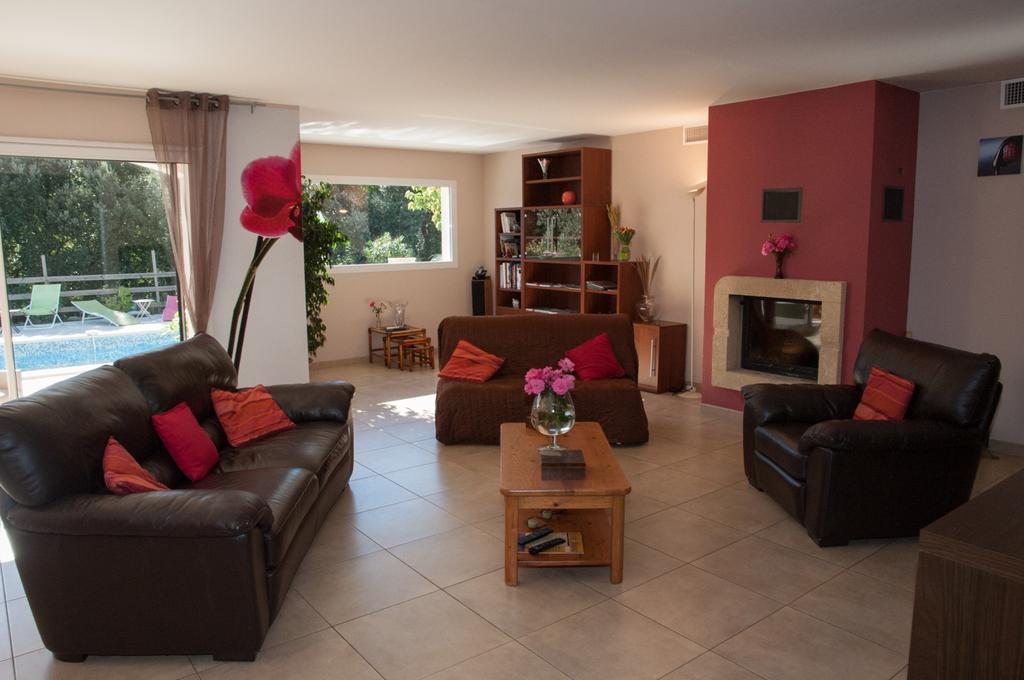 Le Mas Pinede Lorgues Exterior foto